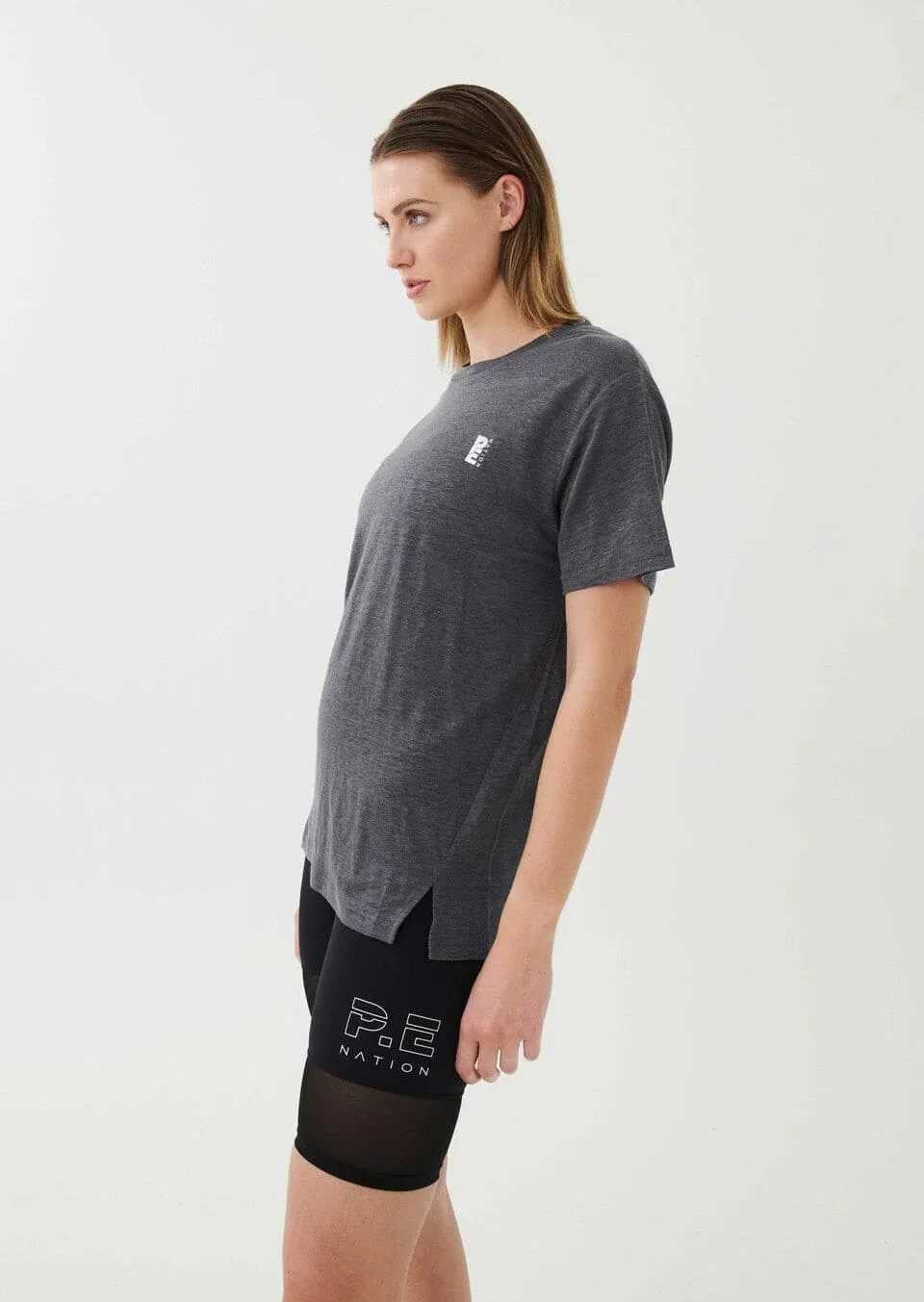 BASE JUMP TEE IN CHARCOAL